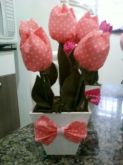 arranjo com 5 tulipas
